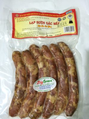 Vacuum-packed Cao Bang smoked sausage